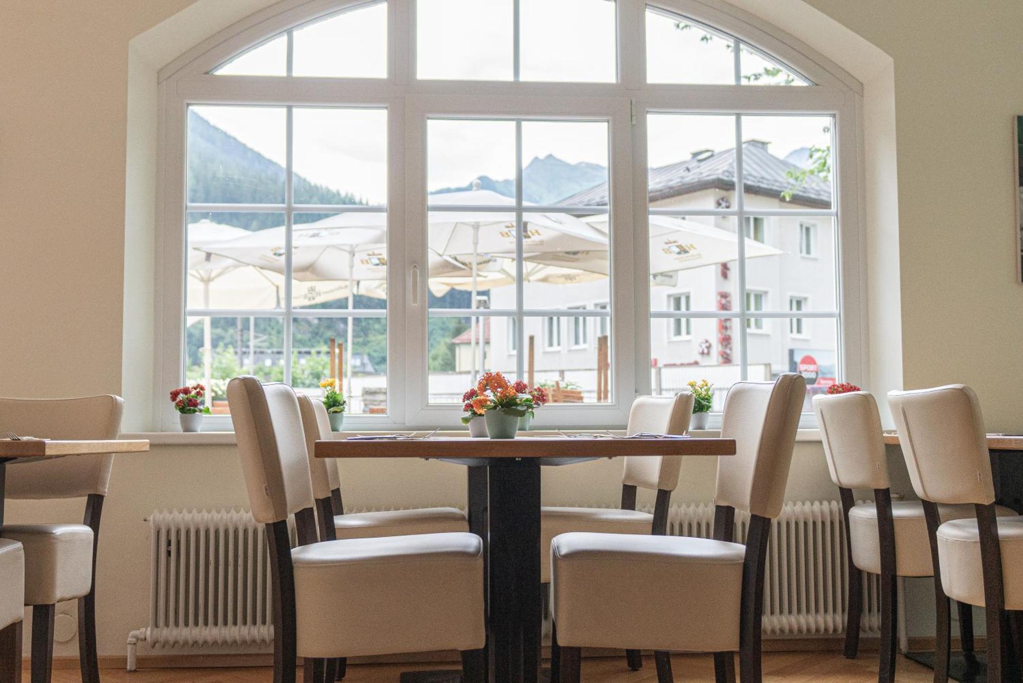 Hotel Lindenhof Bad Gastein Exterior photo